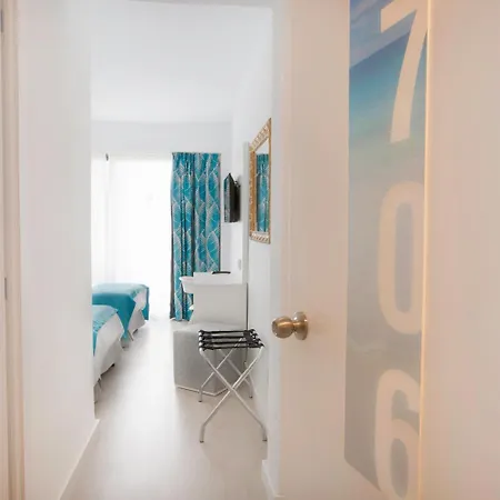 호텔 Bluesea Arenal Tower Adults Only 3*