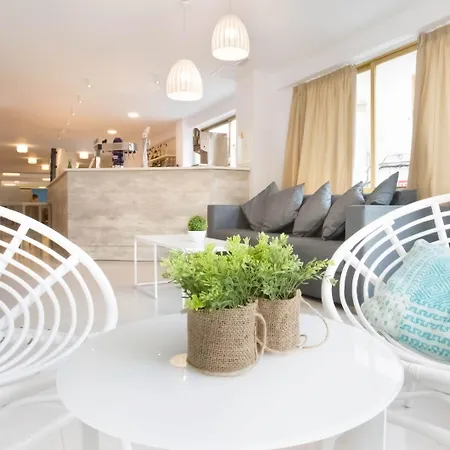 Bluesea Arenal Tower Adults Only ホテル 3*