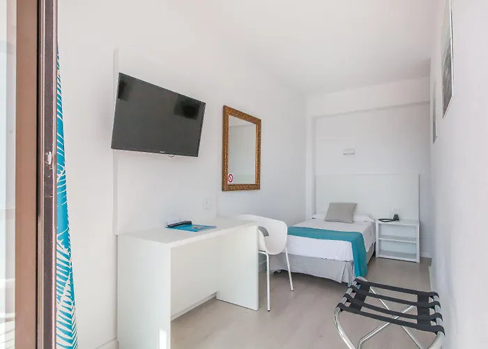 Bluesea Arenal Tower Adults Only فندق 3*