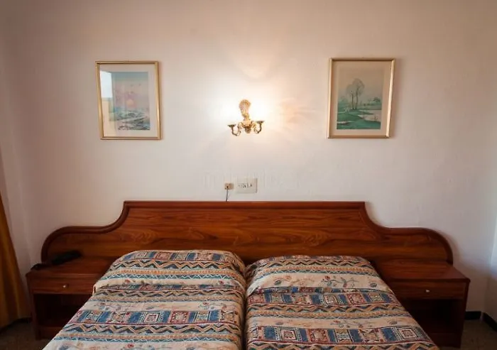 Bluesea Arenal Tower Adults Only فندق إل أرينال