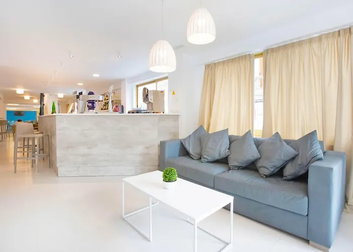 Bluesea Arenal Tower Adults Only 埃尔阿雷纳尔